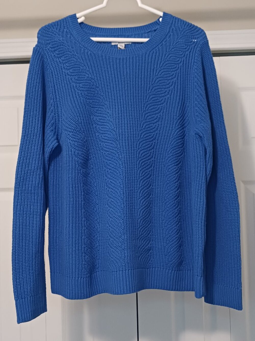 #43 3/$18 - Croft & Barrow Blue Sweater Size L